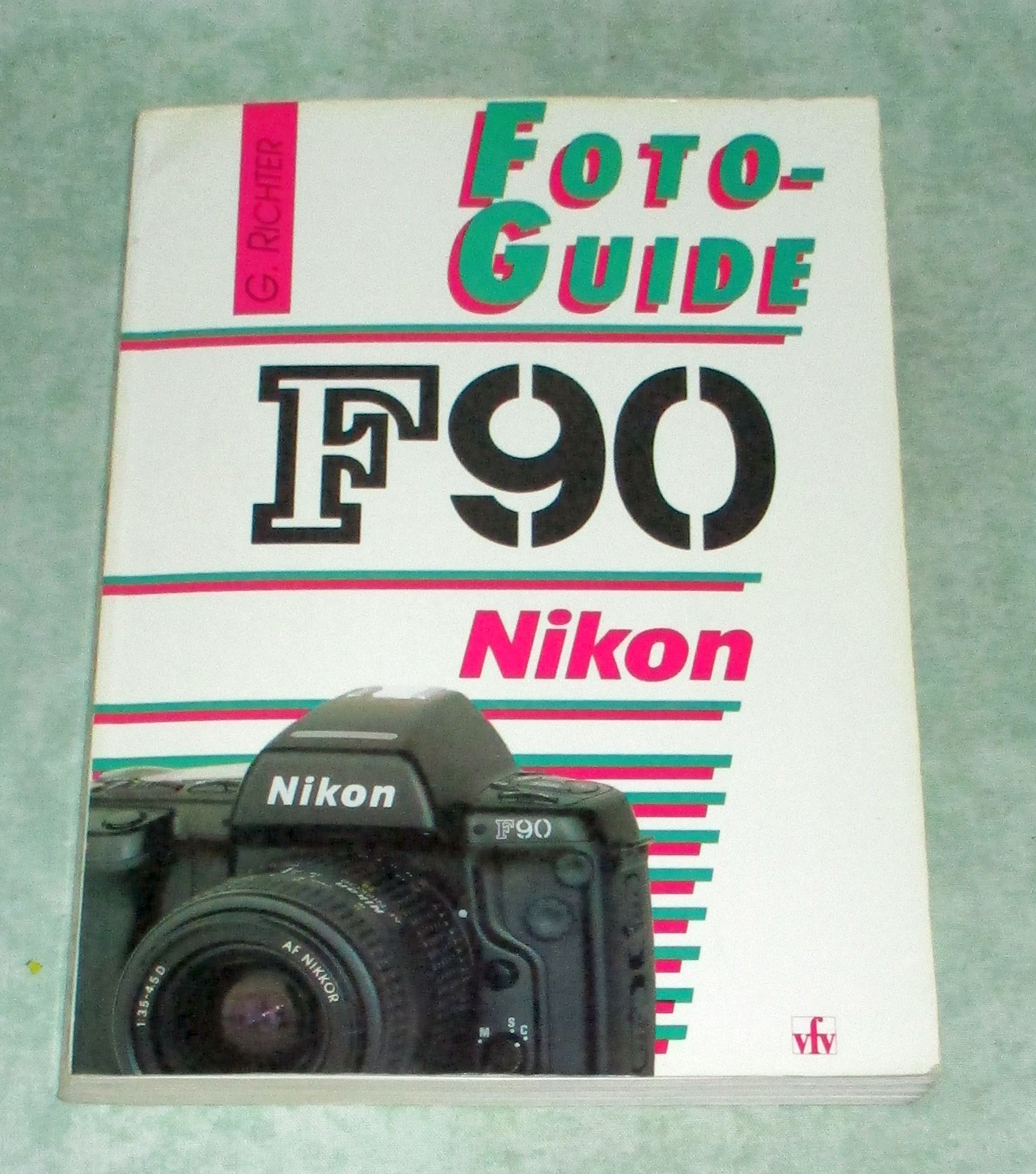 Nikon F90
